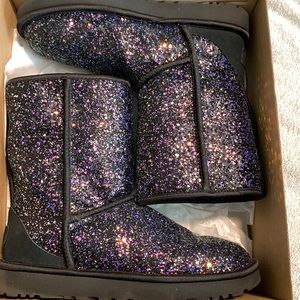 Last chance! Classic Short Glitter Ugg